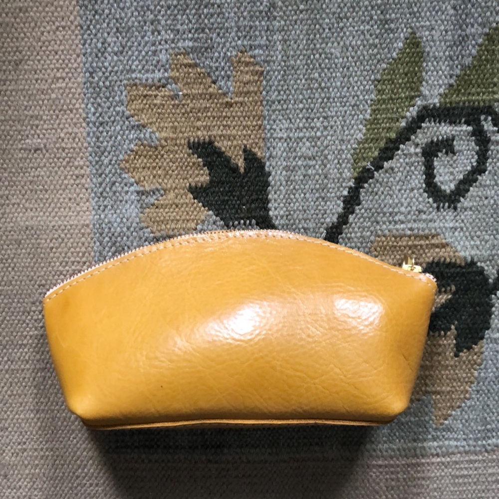 Portland Leather Sunflower Eclipse Makeup Bag-NWOT
